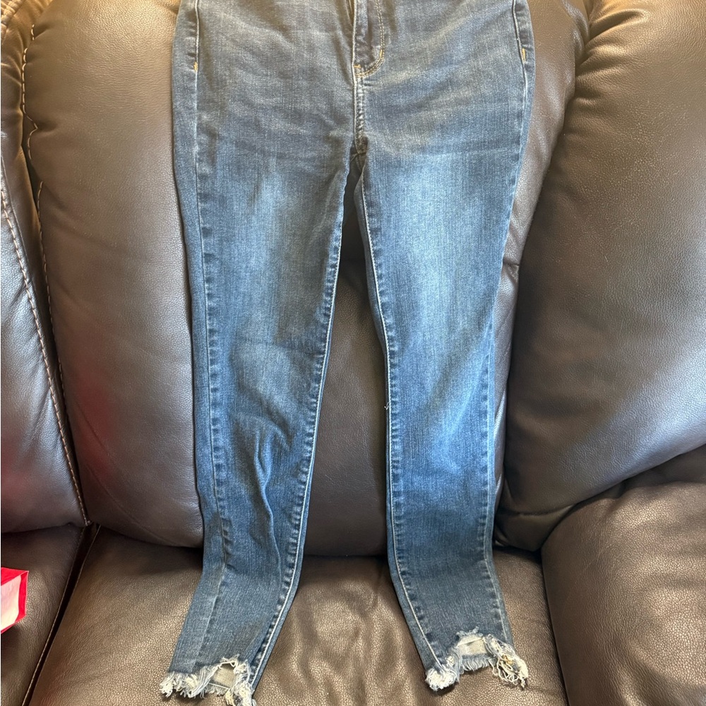 Judy Blue Ankle Cropped Distressed Jeans